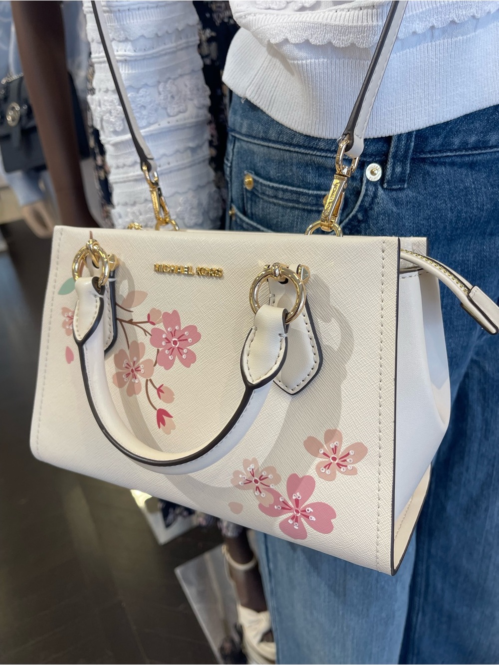 MICHAEL KORS Marilyn Sma Embellished Satchel Crossbody Messenger
Lt Cream
NWT - Picture 15 of 16